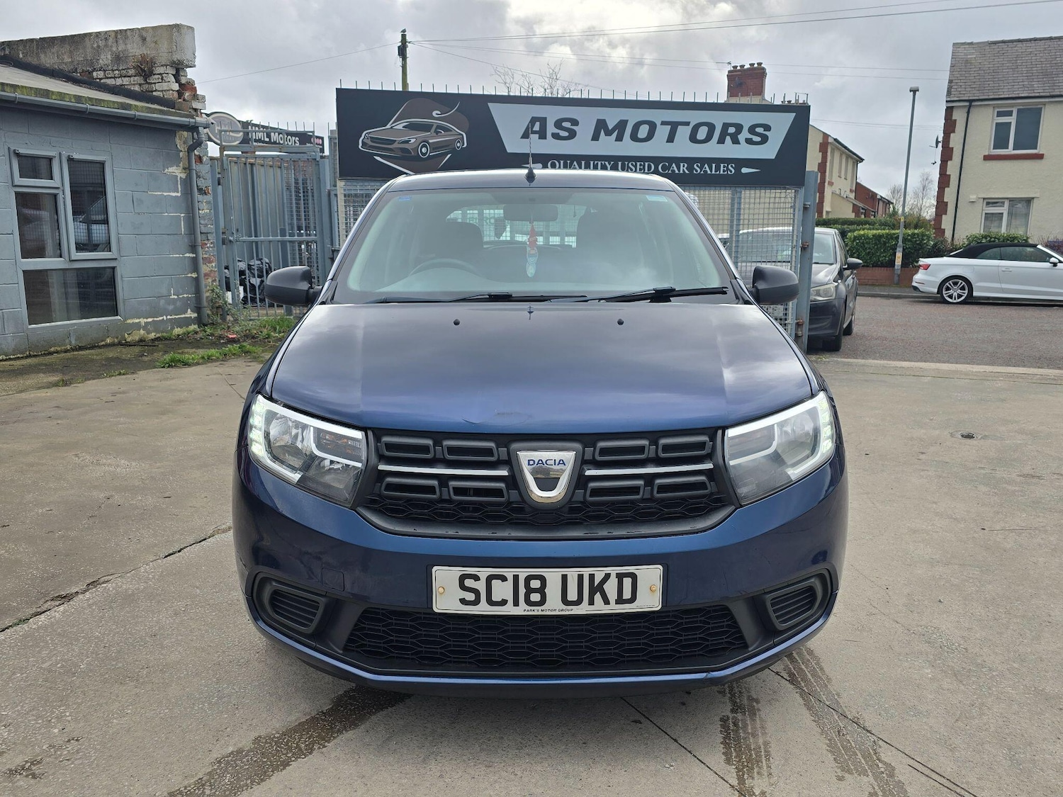 Used Dacia Sandero 2018 for sale - 77882705: Photo 2