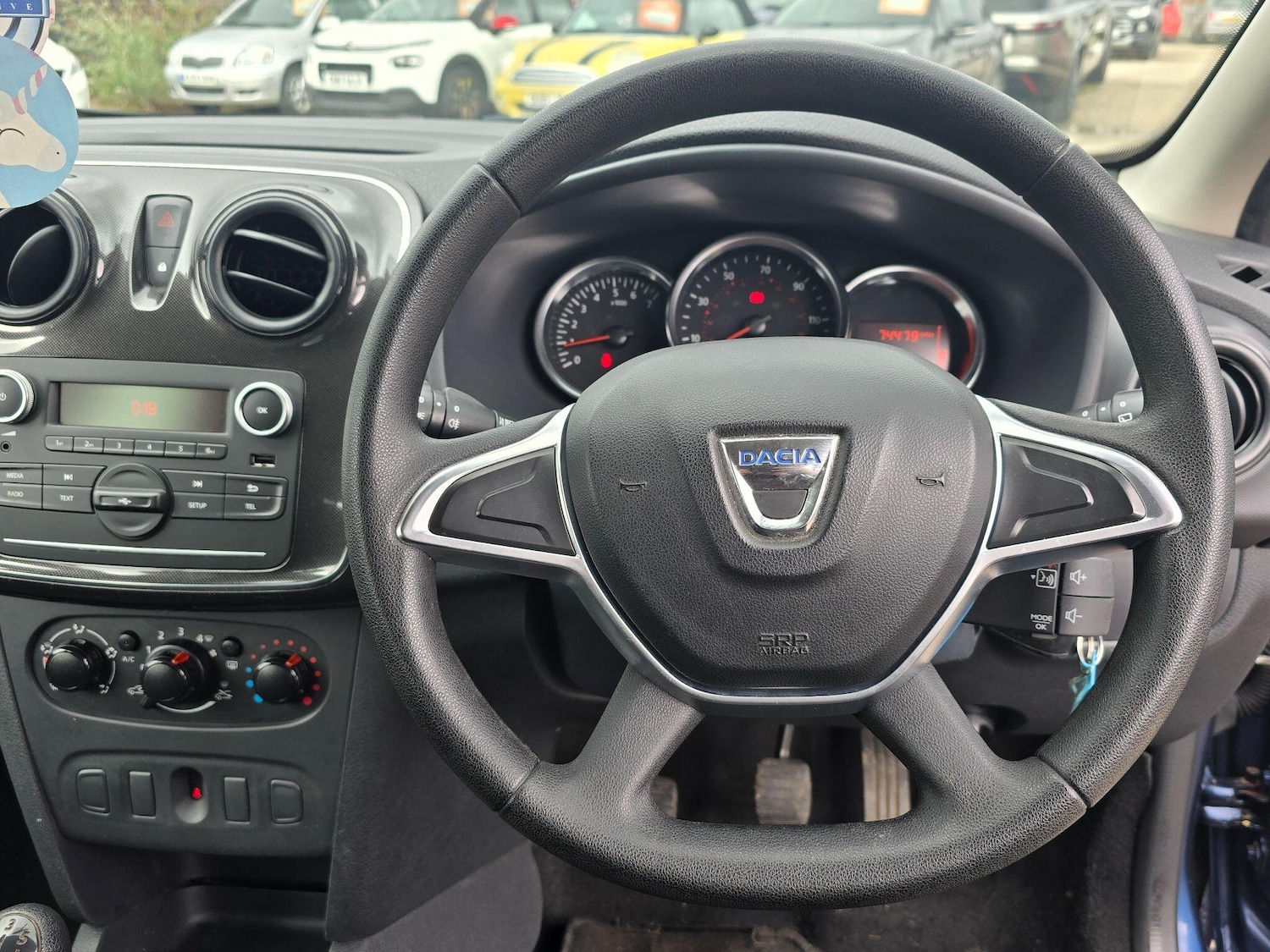 Used Dacia Sandero 2018 for sale - 77882705: Photo 9