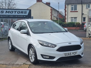 2015 (65) - 1.0T EcoBoost Zetec Euro 6 (s/s) 5dr