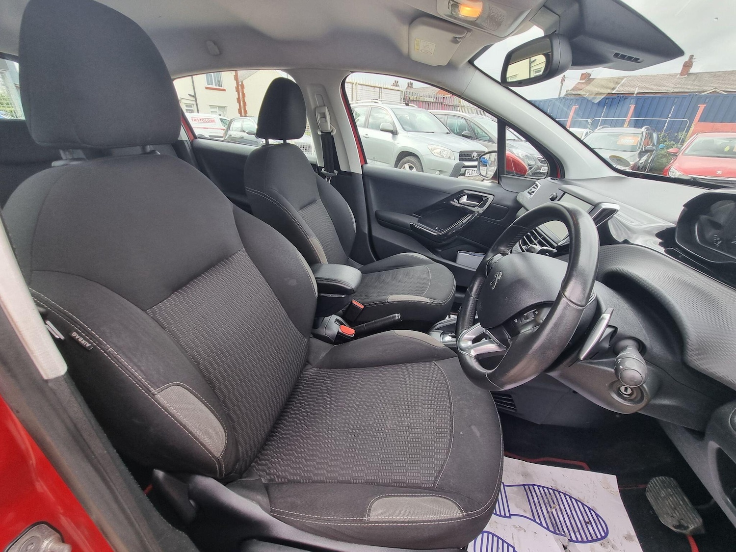 Used Peugeot 208 for sale - 78136021: Photo 5