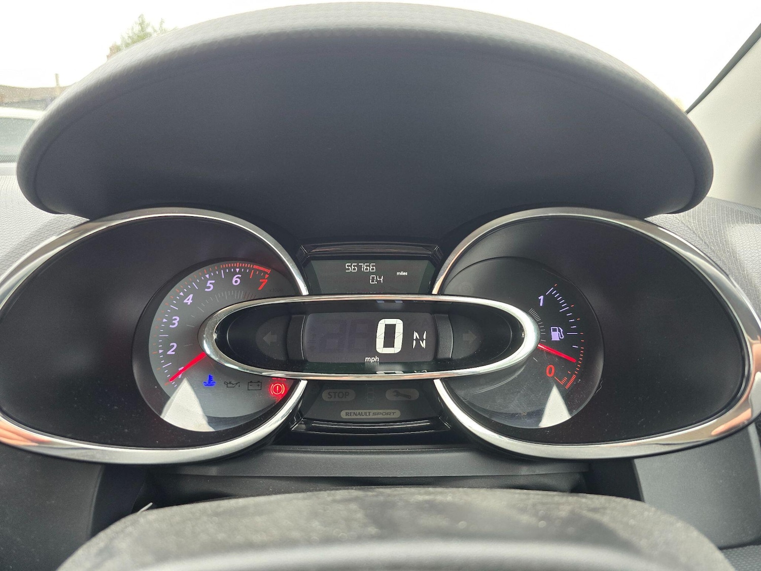 Used Renault Clio for sale - 76476450: Photo 10