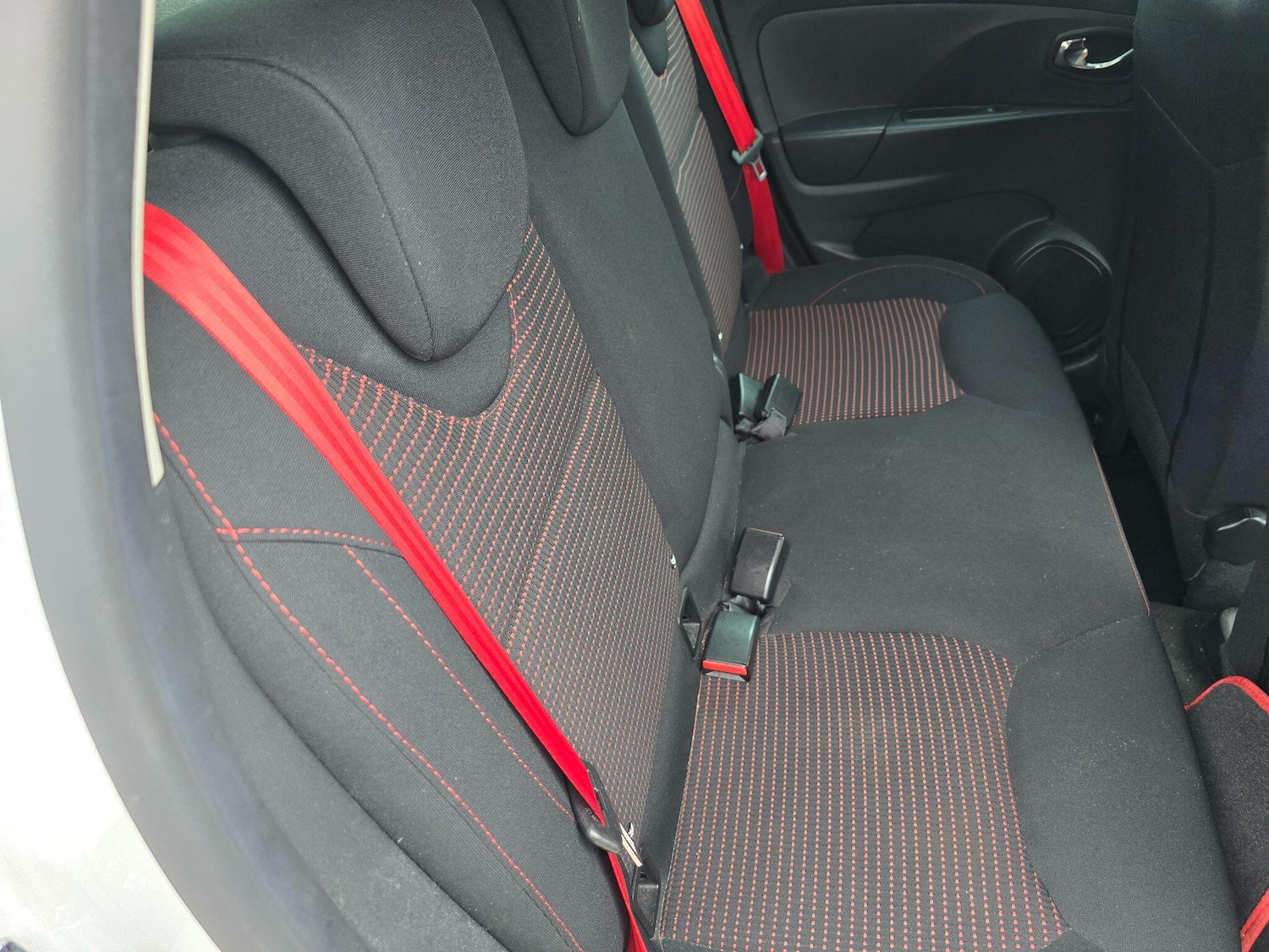 Used Renault Clio for sale - 76476450: Photo 13