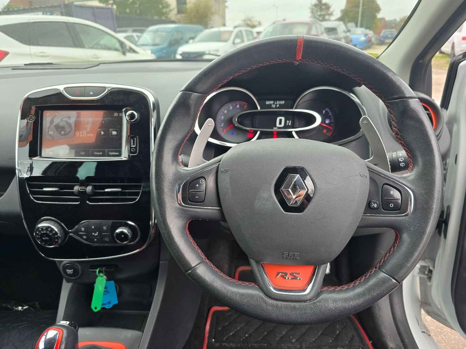 Used Renault Clio for sale - 76476450: Photo 9