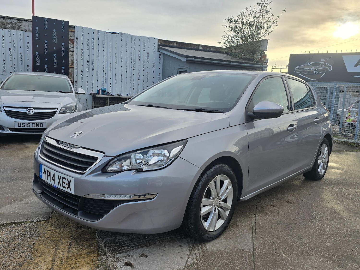 Used Peugeot 308 2014 for sale - 76832159: Photo 3