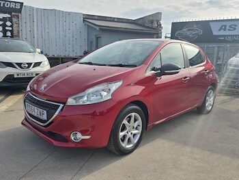 Used Peugeot 208 2014 for sale - 77478643: Photo