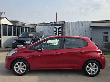 Used Peugeot 208 2014 for sale - 77478643: Photo