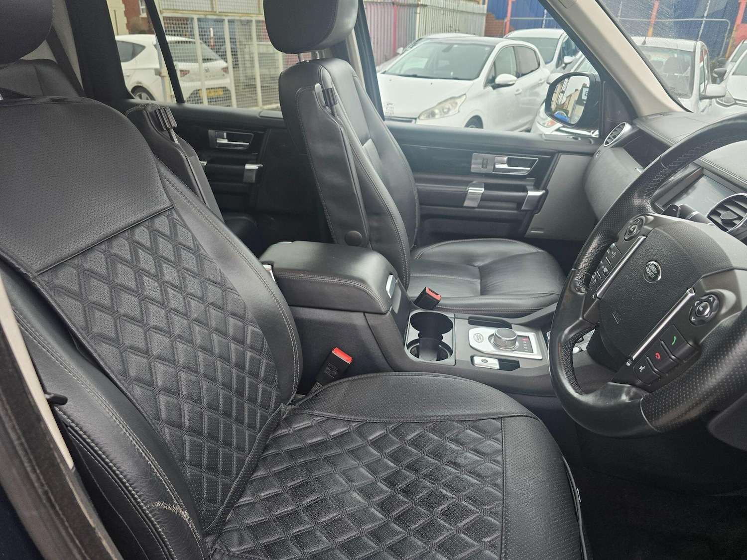 Used Land Rover Discovery 2015 for sale - 77253646: Photo 12