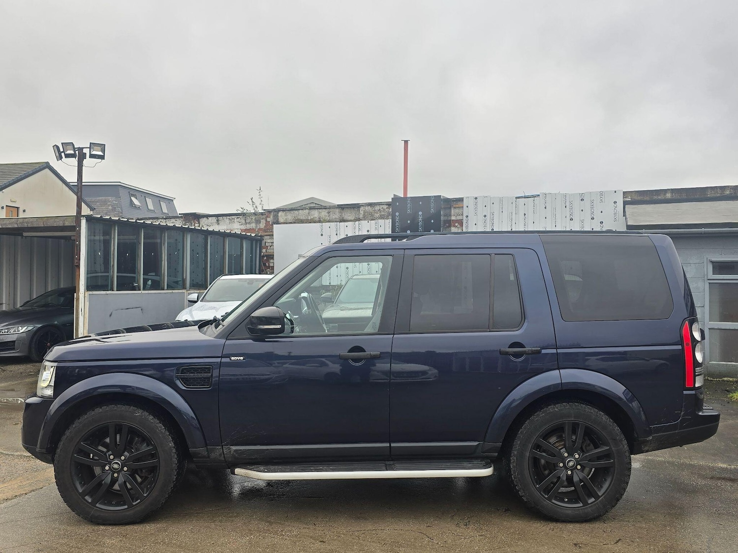 Used Land Rover Discovery 2015 for sale - 77253646: Photo 4