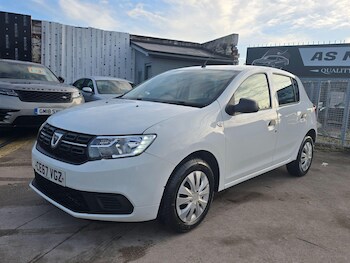 Used Dacia Sandero 2017 for sale - 77359132: Photo