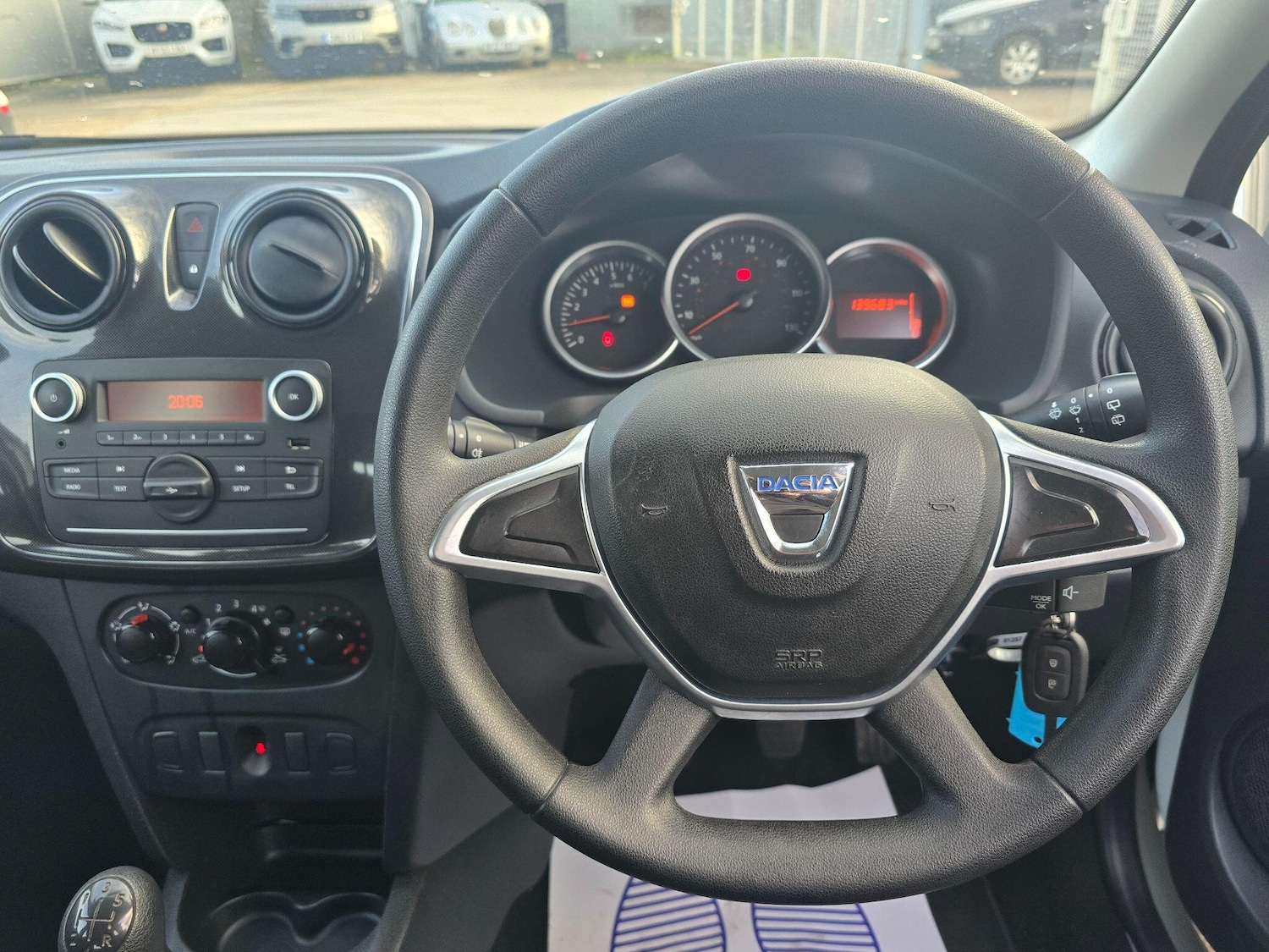 Used Dacia Sandero 2017 for sale - 77359132: Photo 9