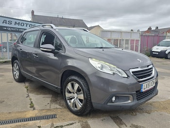 Used Peugeot 2008 2015 for sale - 76370231: Photo