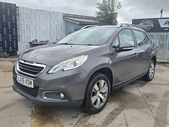 Used Peugeot 2008 2015 for sale - 76370231: Photo