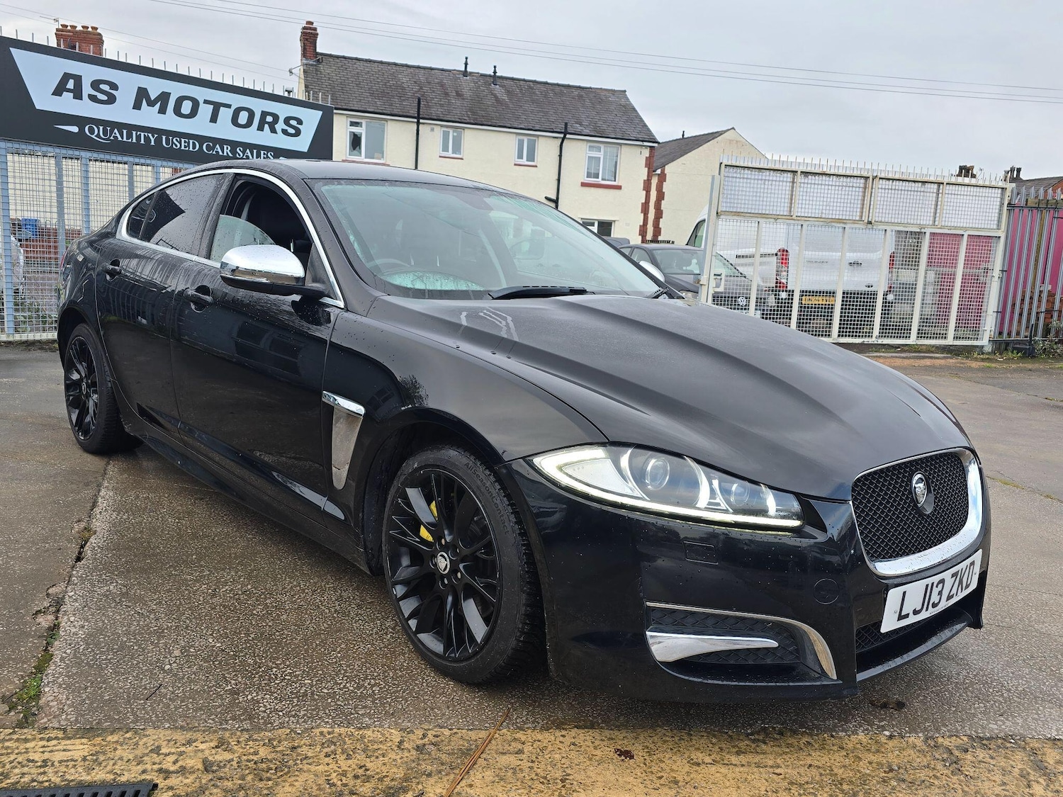 Used Jaguar XF 2013 for sale - 76832622: Photo 1