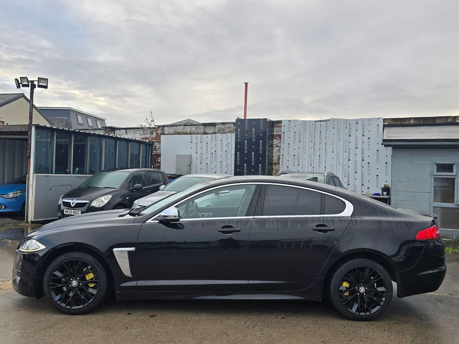 Used Jaguar XF 2013 for sale - 76832622: Photo 4