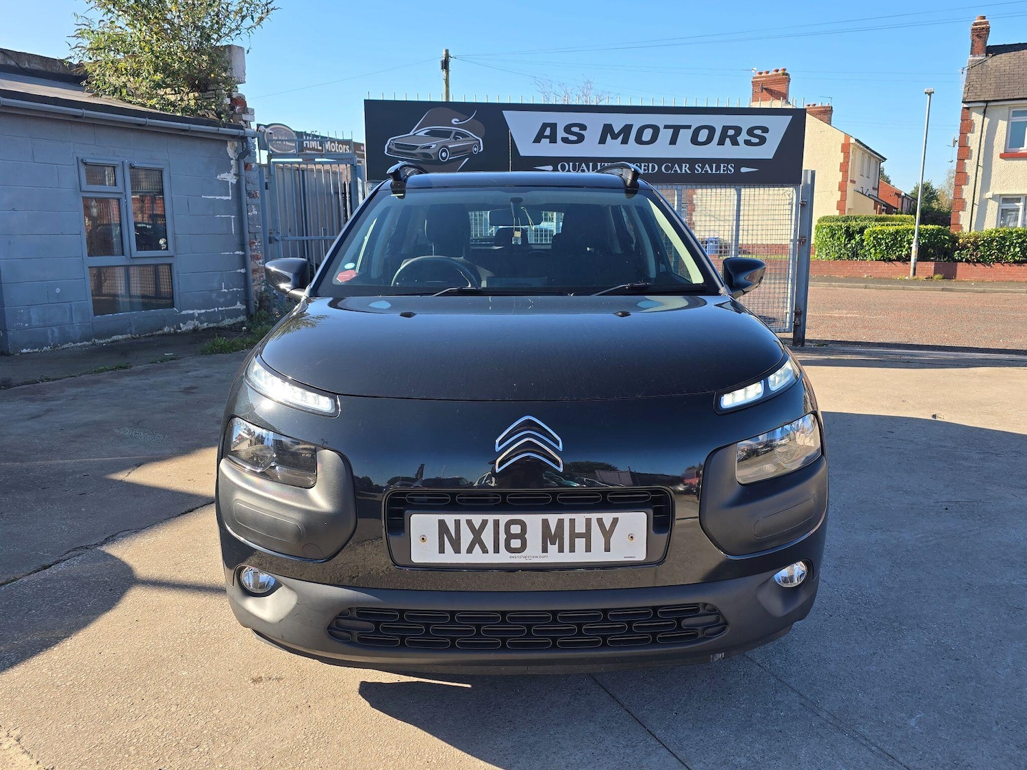Used Citroen C4 Cactus 2018 for sale - 77291943: Photo 2