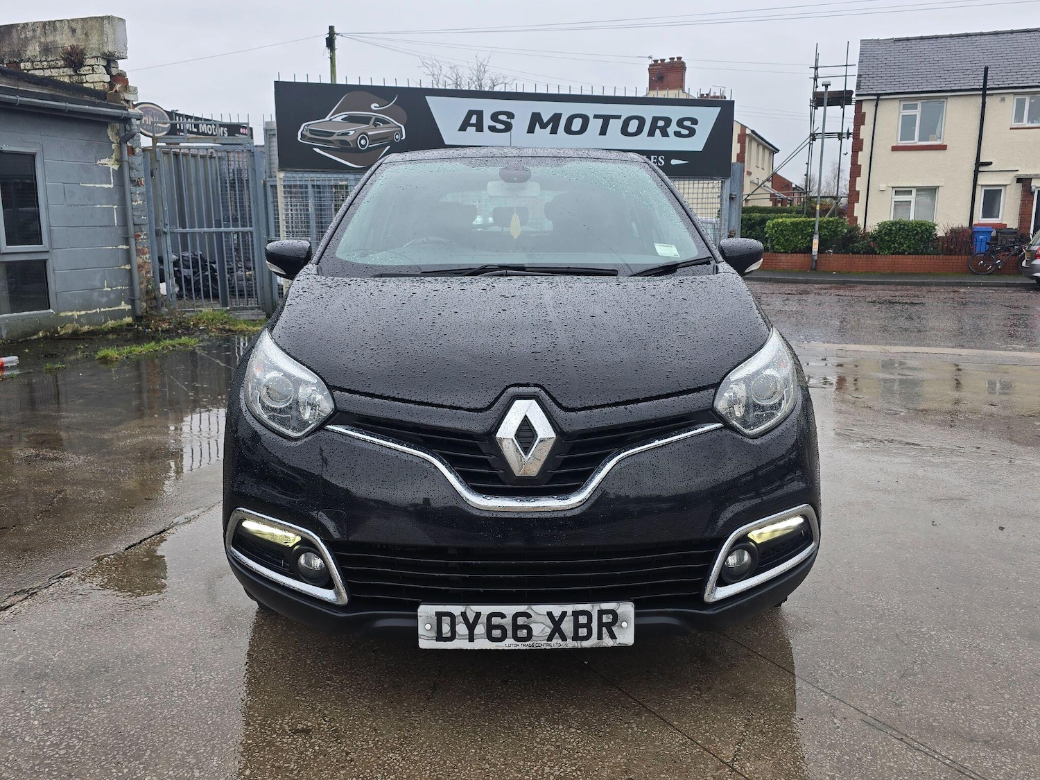 Used Renault Captur 2016 for sale - 77291570: Photo 2
