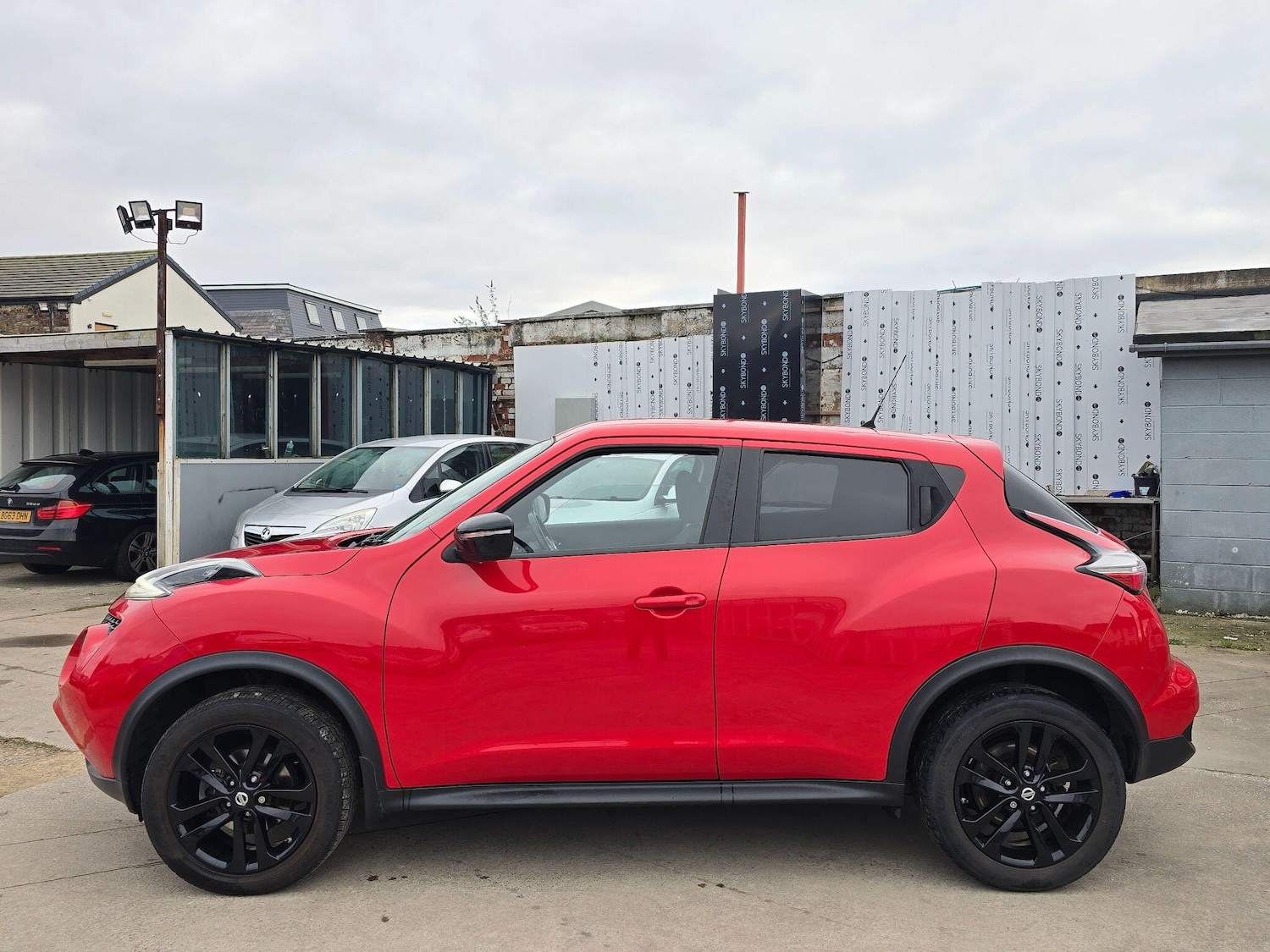 Used Nissan Juke 2015 for sale - 77081995: Photo 4