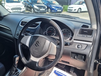 Used Suzuki Swift 2013 for sale - 79613199: Photo