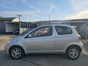 Used Toyota Yaris 2005 for sale - 76991356: Photo
