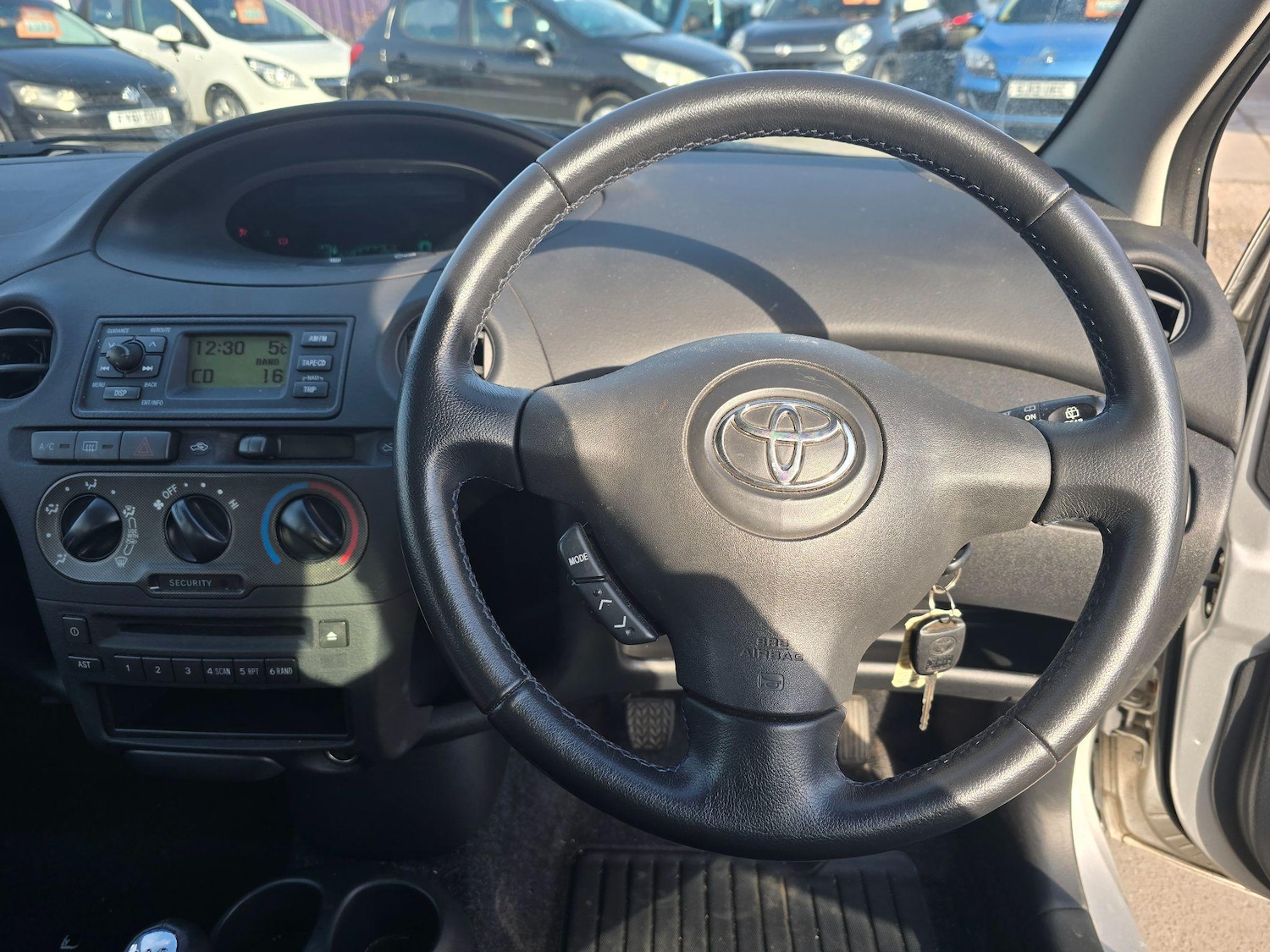 Used Toyota Yaris 2005 for sale - 76991356: Photo 9