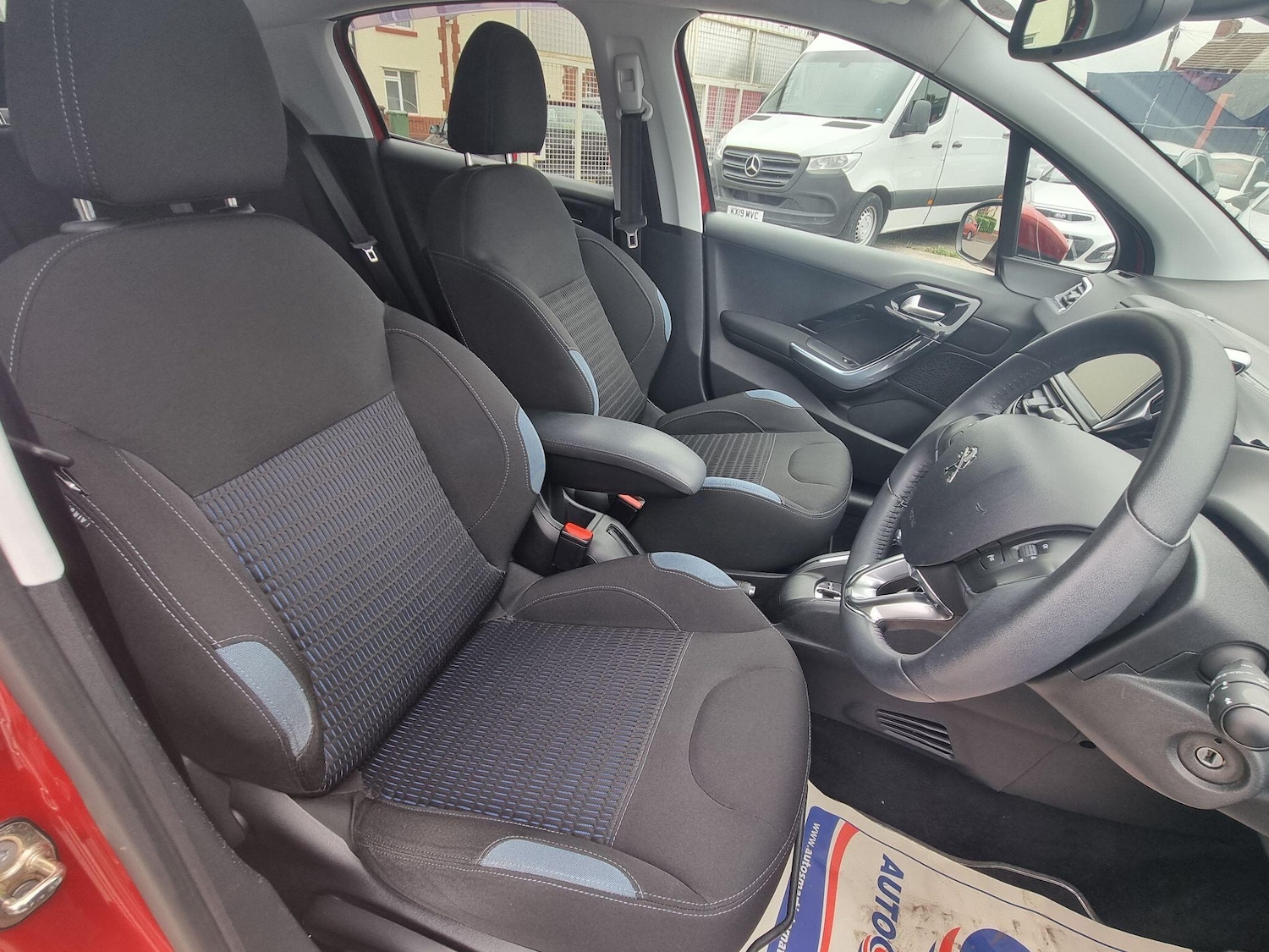 Used Peugeot 208 for sale - 76476447: Photo 12