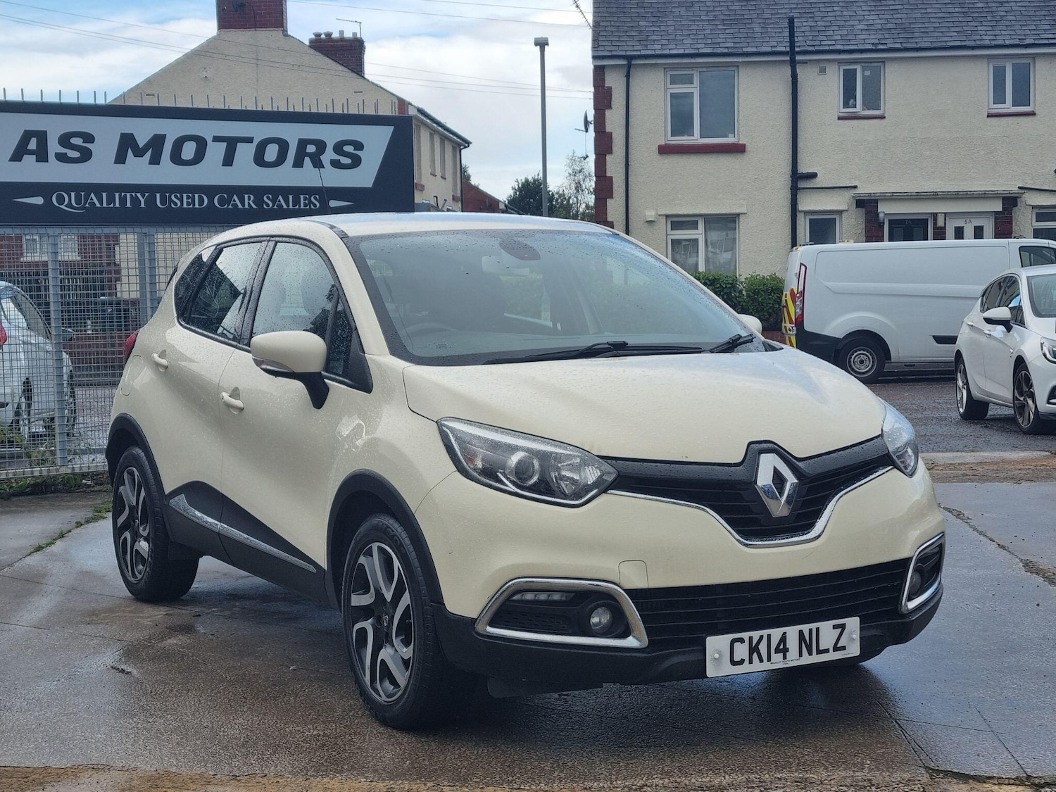Used Renault Captur 2014 for sale - 76993519: Photo 1