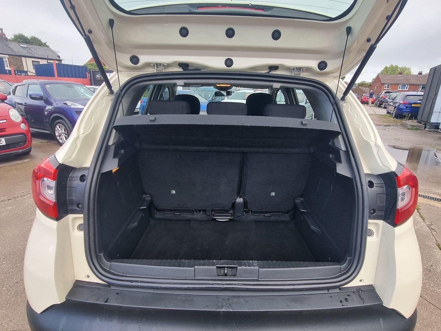 Used Renault Captur 2014 for sale - 76993519: Photo 14