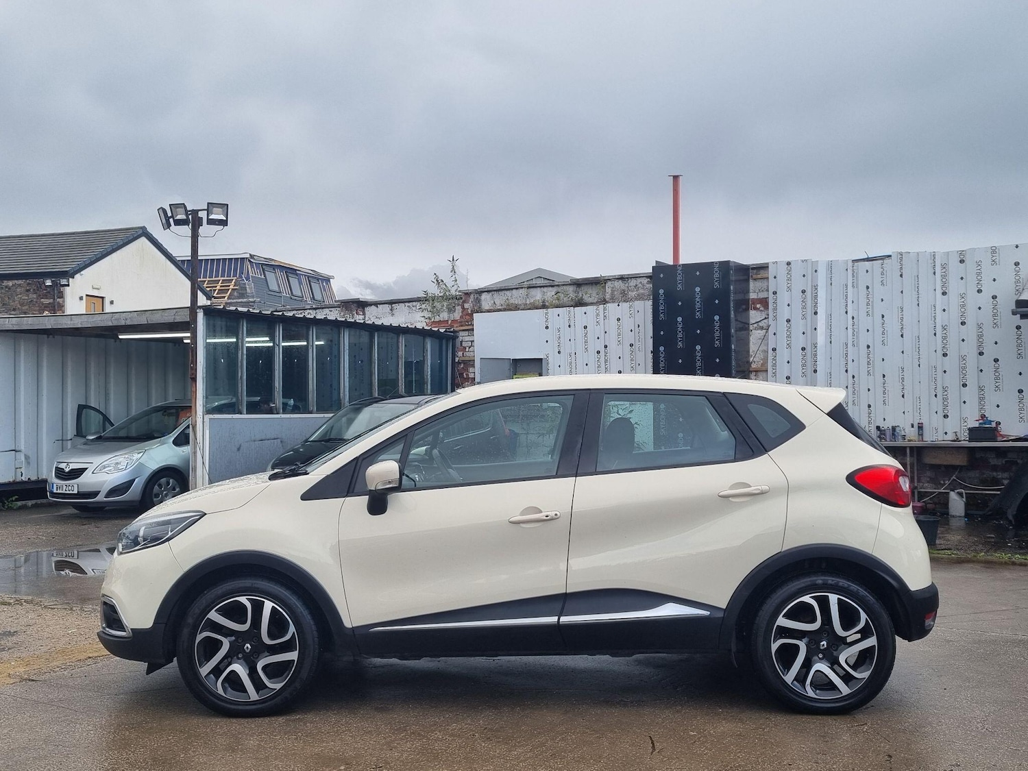Used Renault Captur 2014 for sale - 76993519: Photo 7