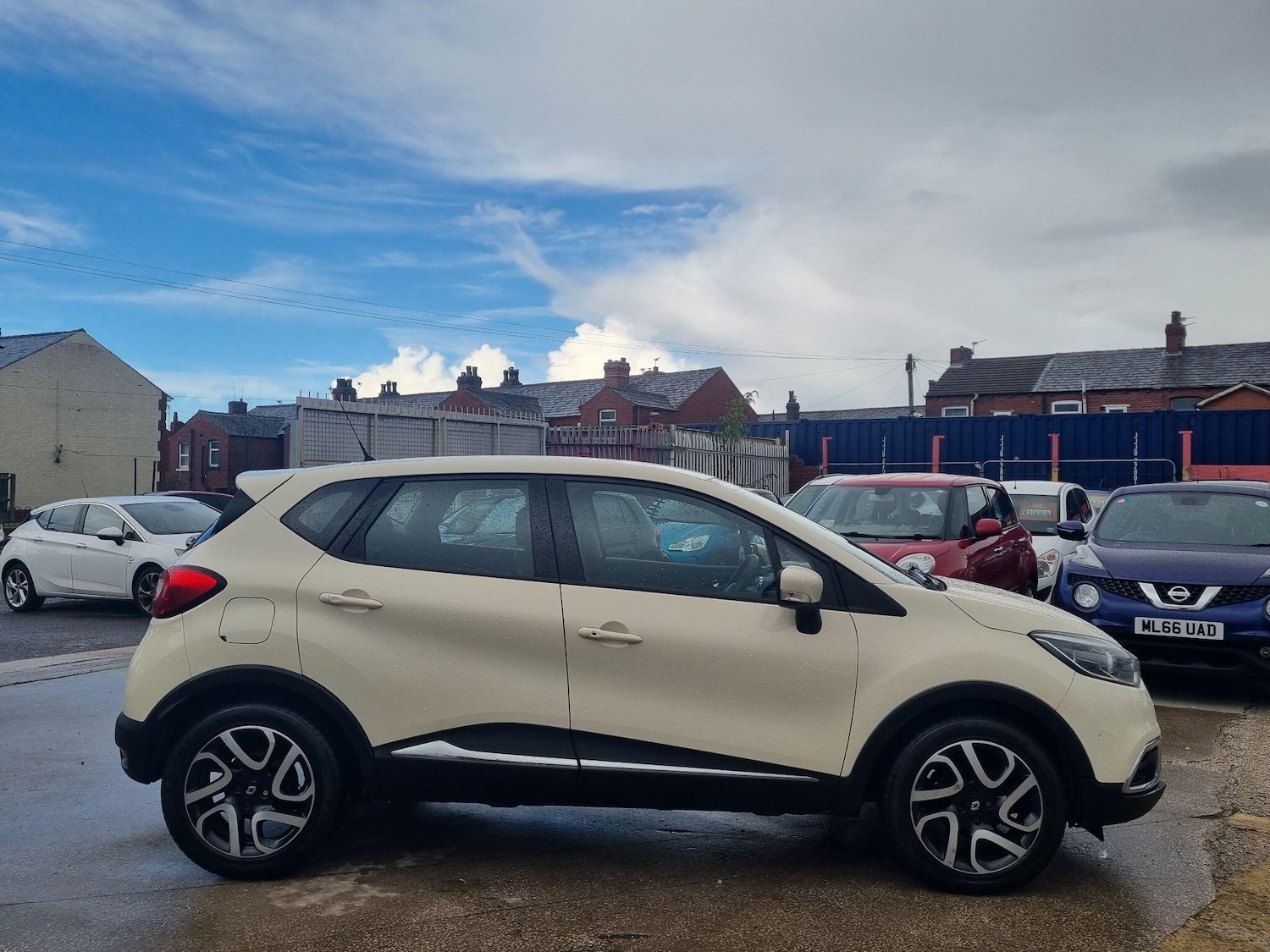 Used Renault Captur 2014 for sale - 76993519: Photo 8