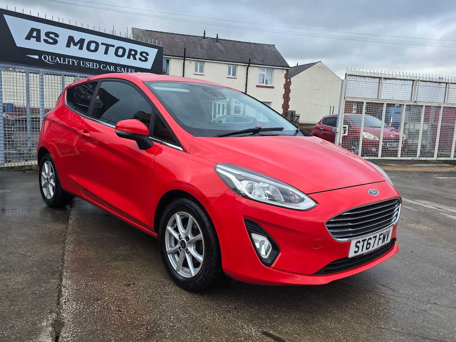 Used Ford Fiesta 2017 for sale - 77400709: Photo 1