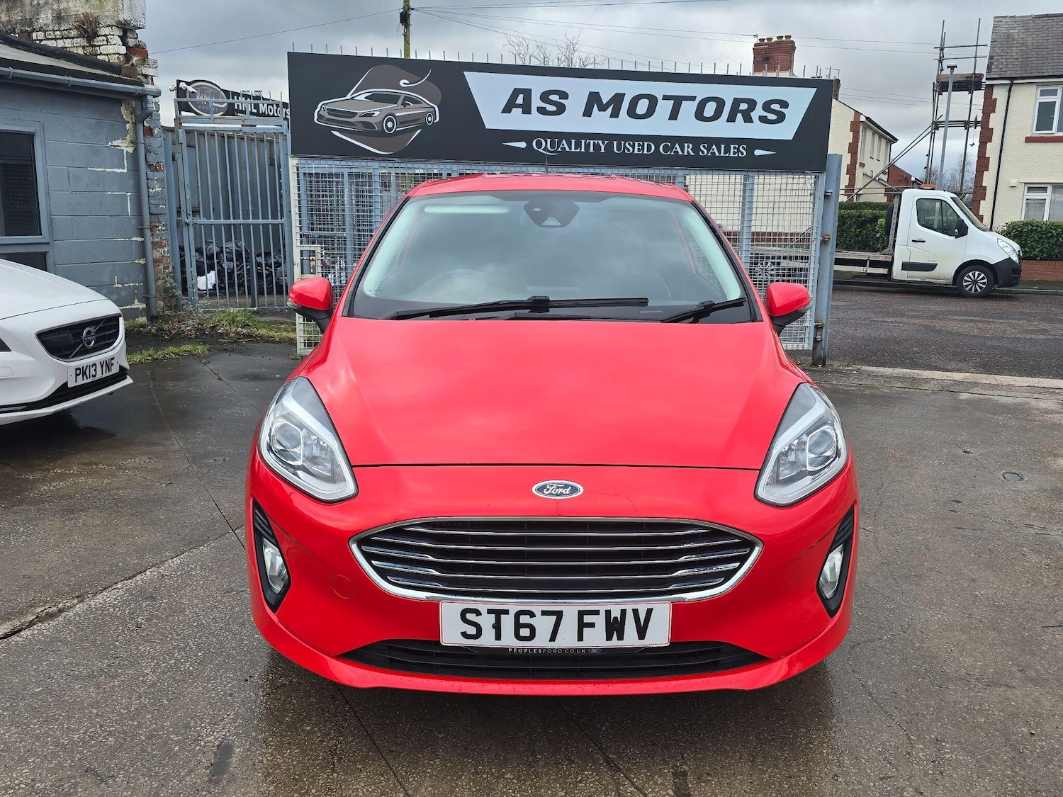 Used Ford Fiesta 2017 for sale - 77400709: Photo 2