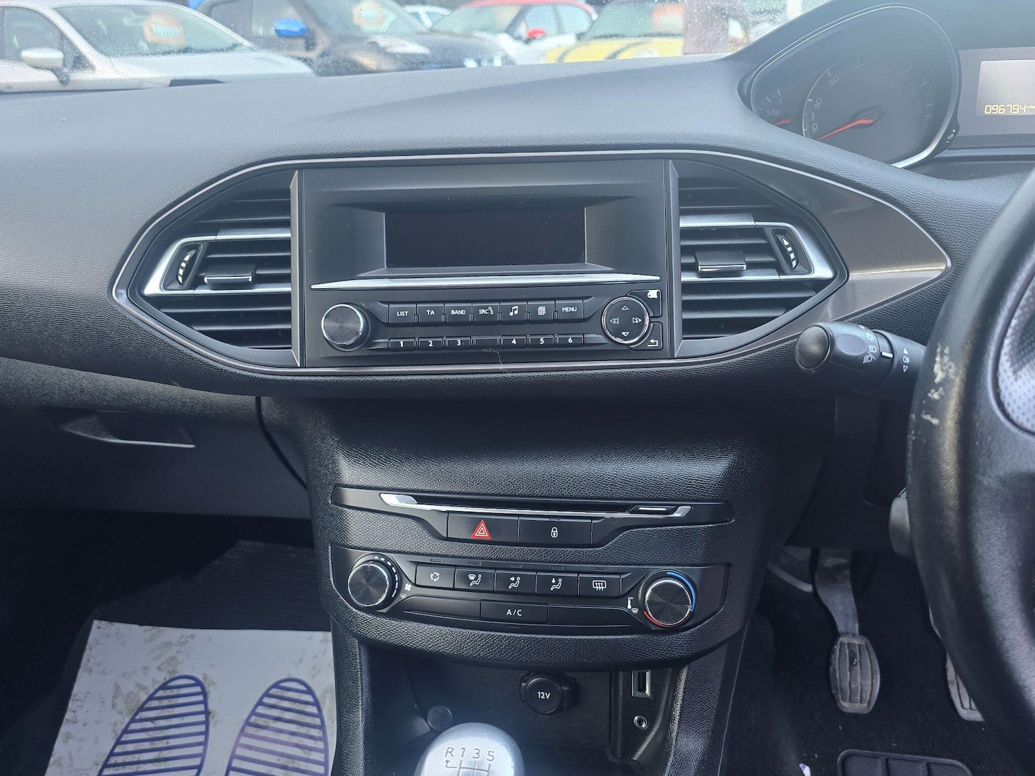 Used Peugeot 308 2014 for sale - 77925372: Photo 11