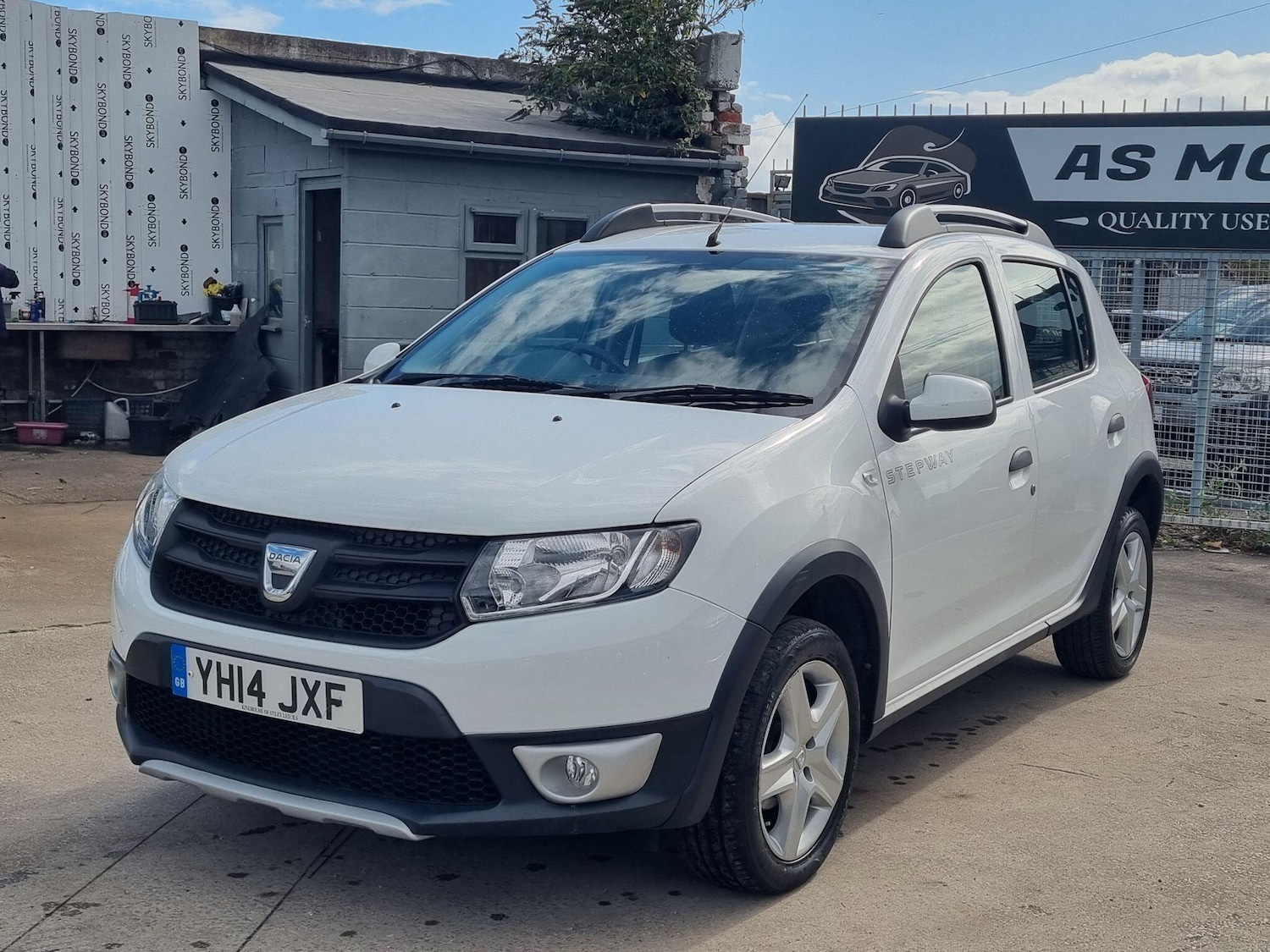 Used Dacia Sandero Stepway 2014 for sale - 76370729: Photo 3