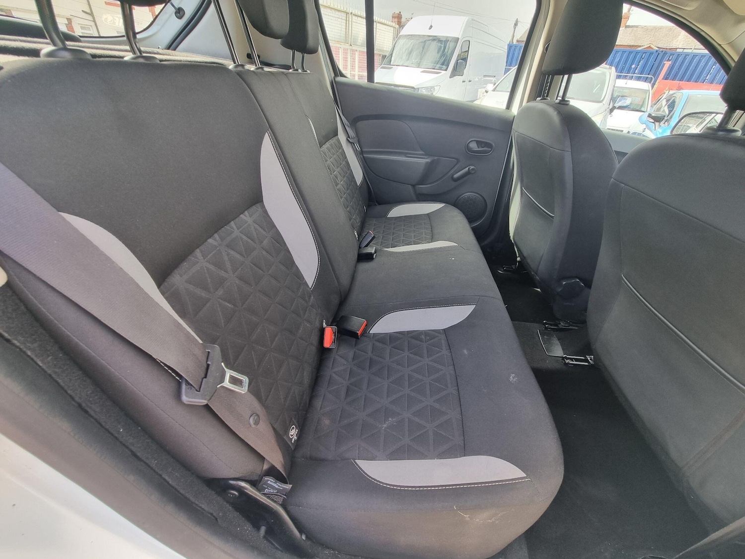 Used Dacia Sandero Stepway 2014 for sale - 76370729: Photo 6