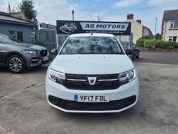 Used Dacia Sandero 2017 for sale - 78981696: Photo