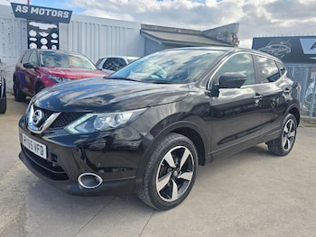 Used Nissan Qashqai 2015 for sale - 79169040: Photo