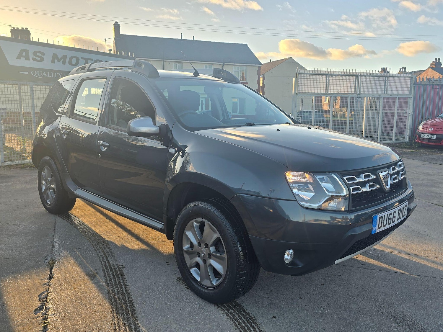 Used Dacia Duster 2016 for sale - 76633428: Photo 1
