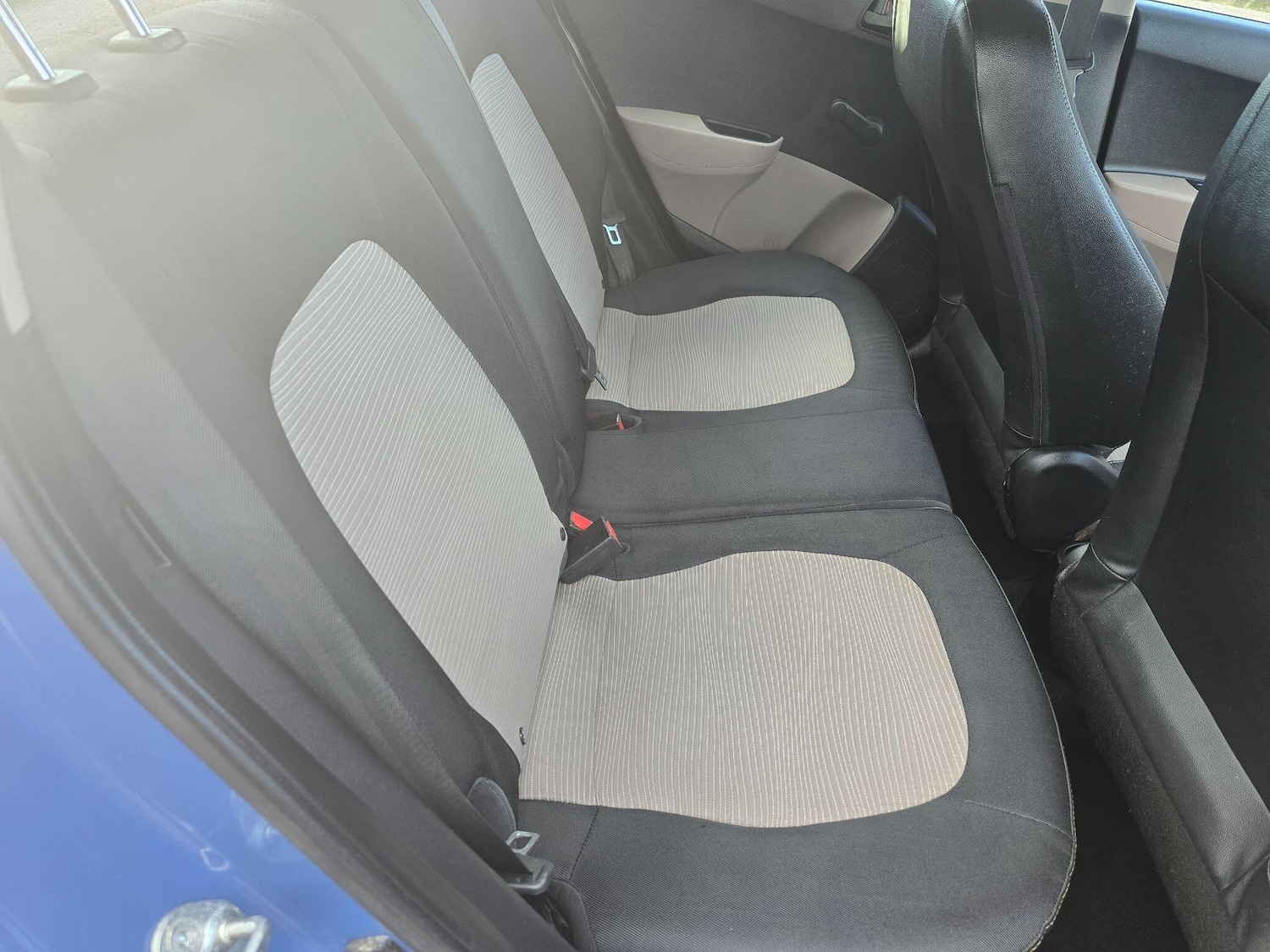 Used Hyundai i10 2014 for sale - 76370217: Photo 13