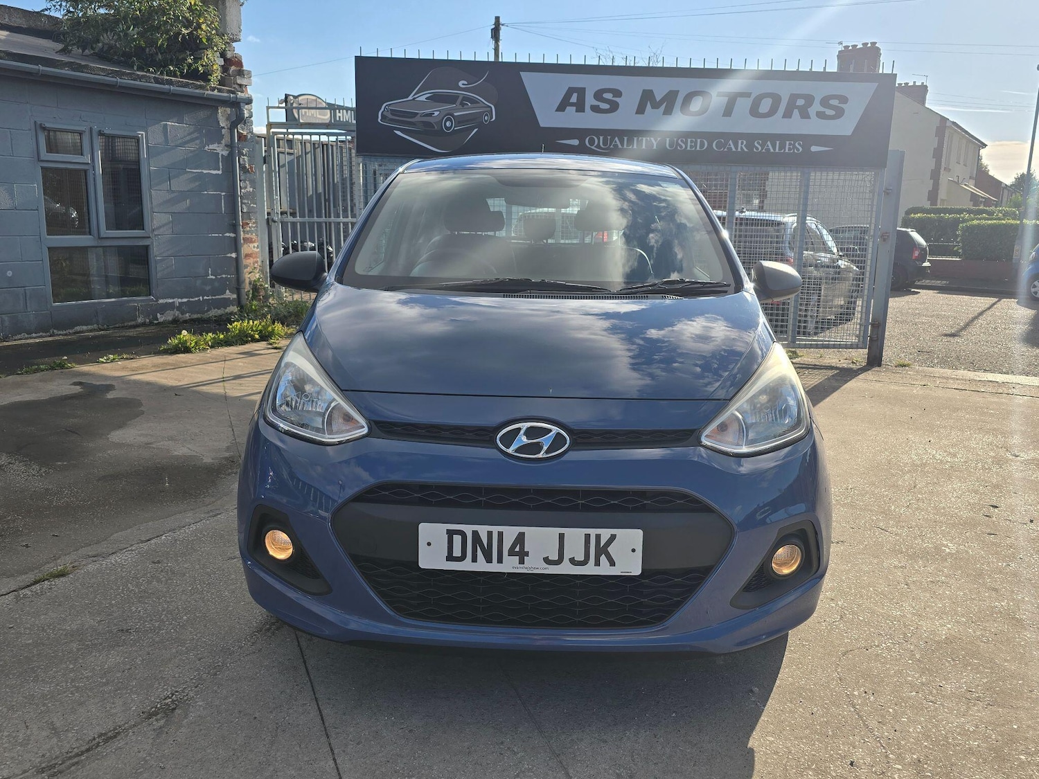 Used Hyundai i10 2014 for sale - 76370217: Photo 2