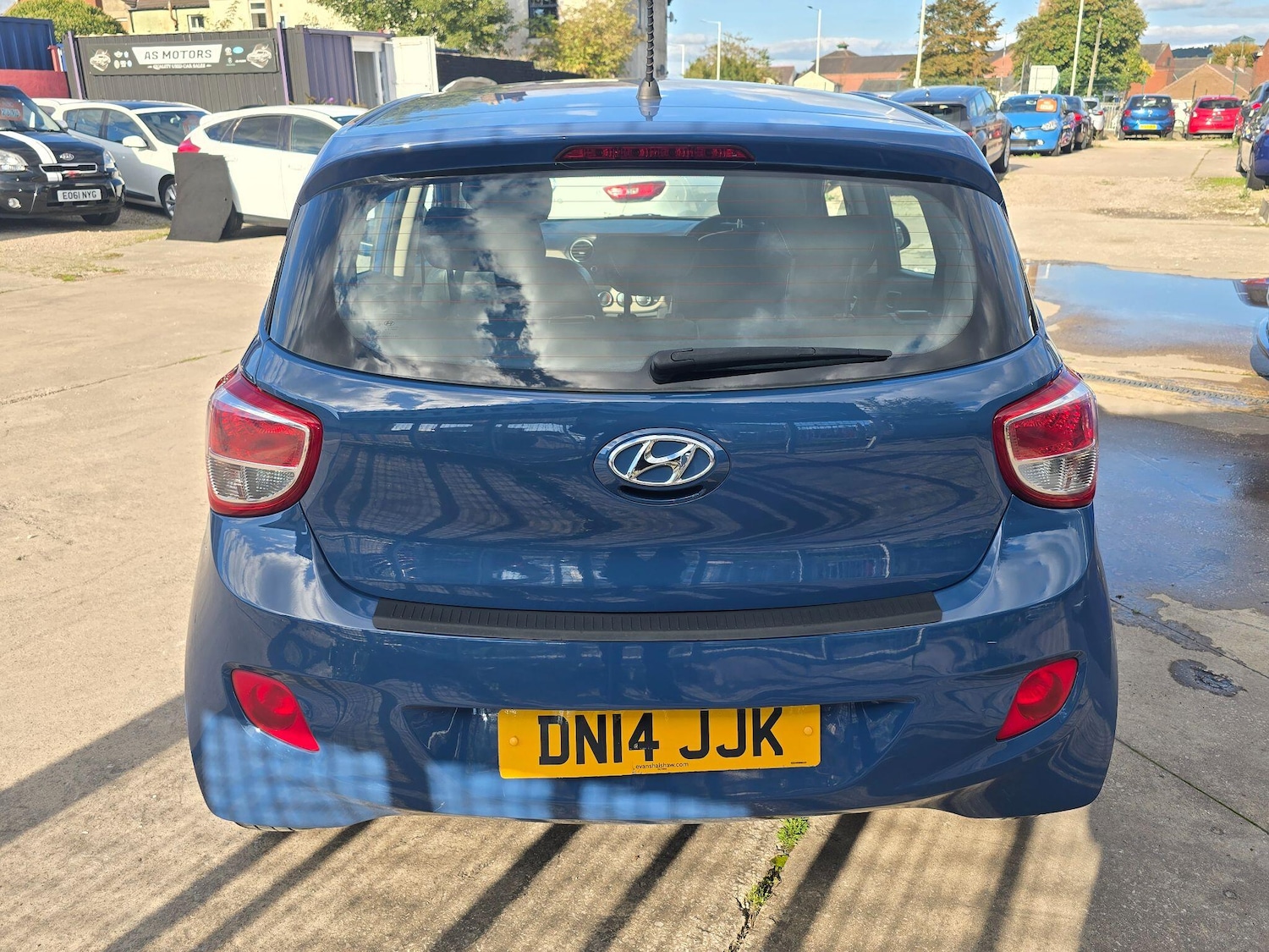 Used Hyundai i10 2014 for sale - 76370217: Photo 6