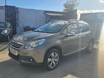 Used Peugeot 2008 2015 for sale - 76388160: Photo