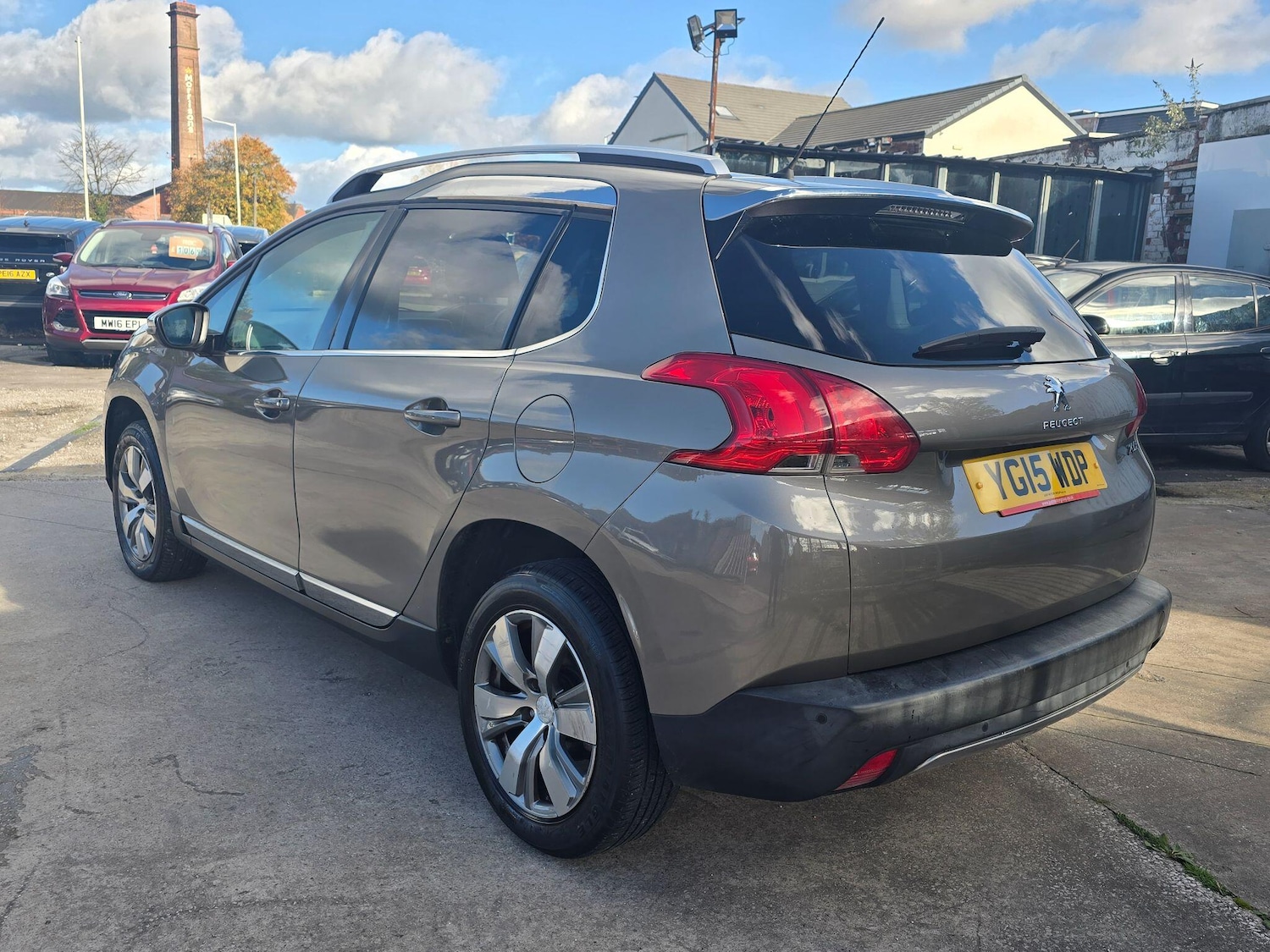Used Peugeot 2008 2015 for sale - 76388160: Photo 5