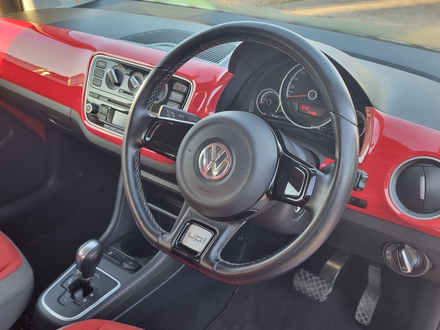 Used Volkswagen up! for sale - 76607512: Photo 4