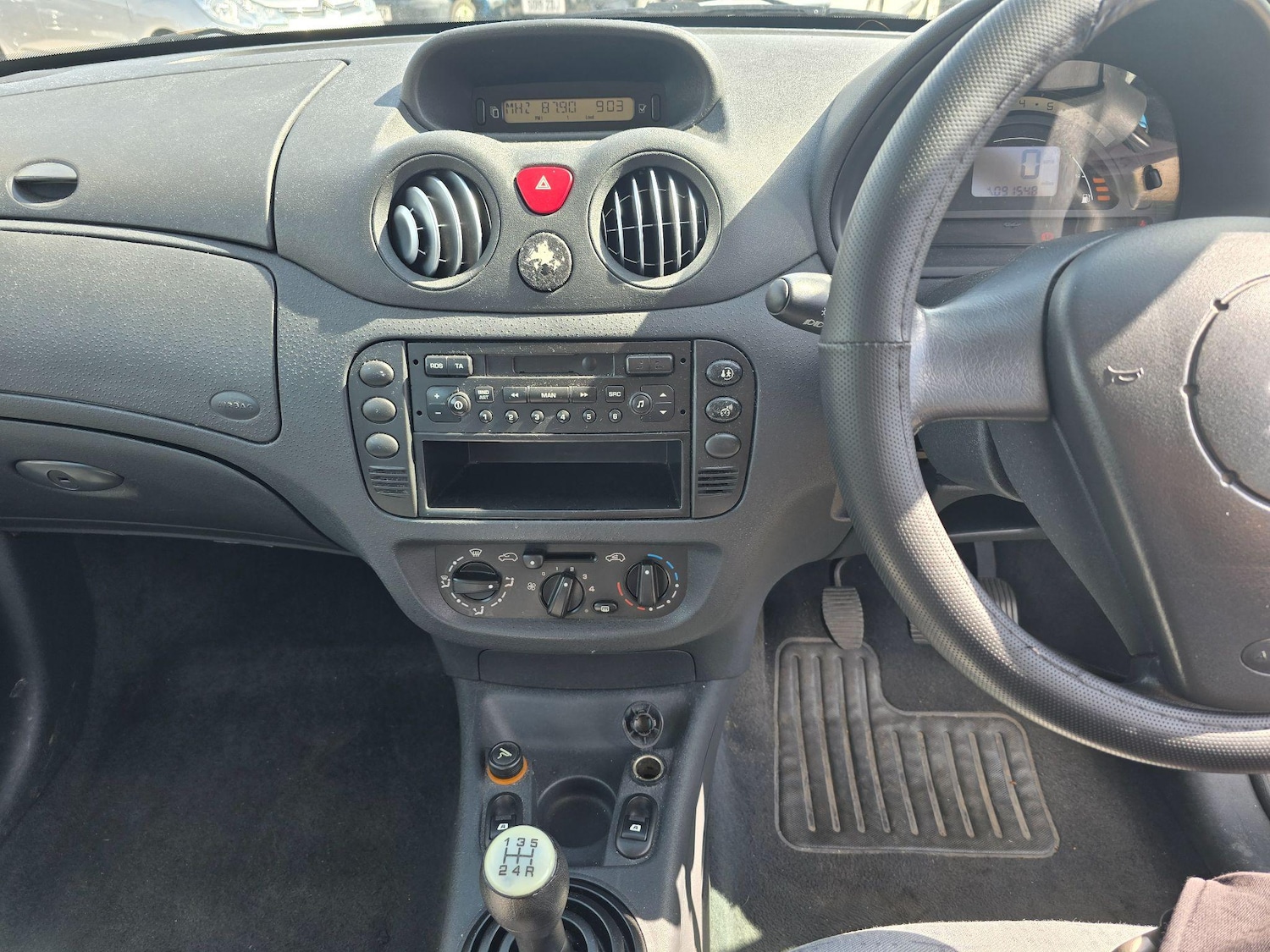 Used Citroen C3 2003 for sale - 76371133: Photo 11