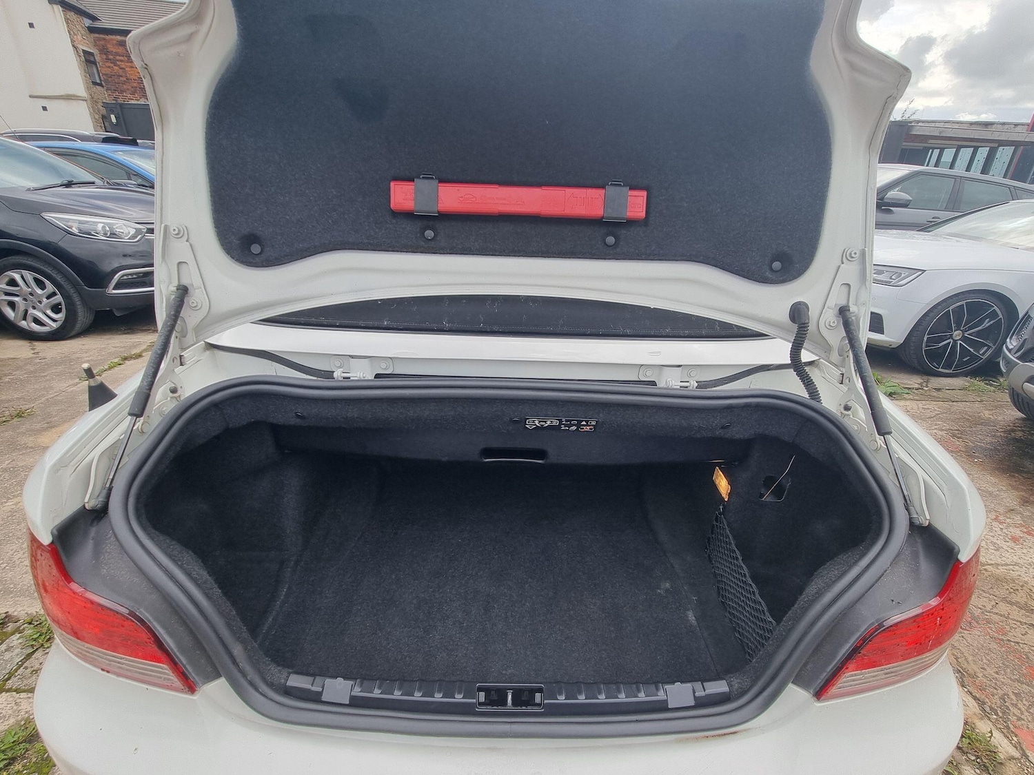 Used BMW 1 Series 2010 for sale - 76371651: Photo 12