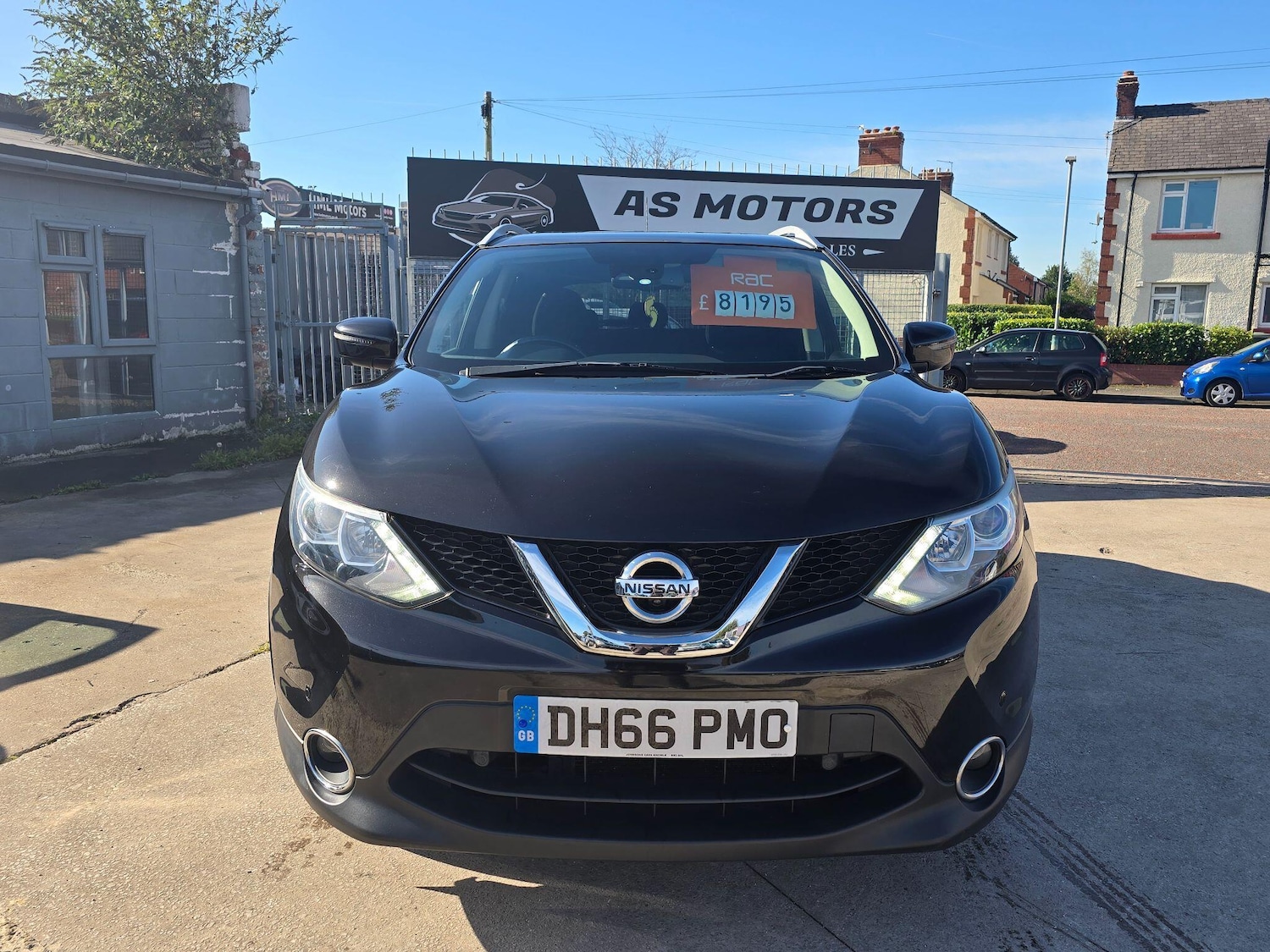 Used Nissan Qashqai 2017 for sale - 76370719: Photo 2