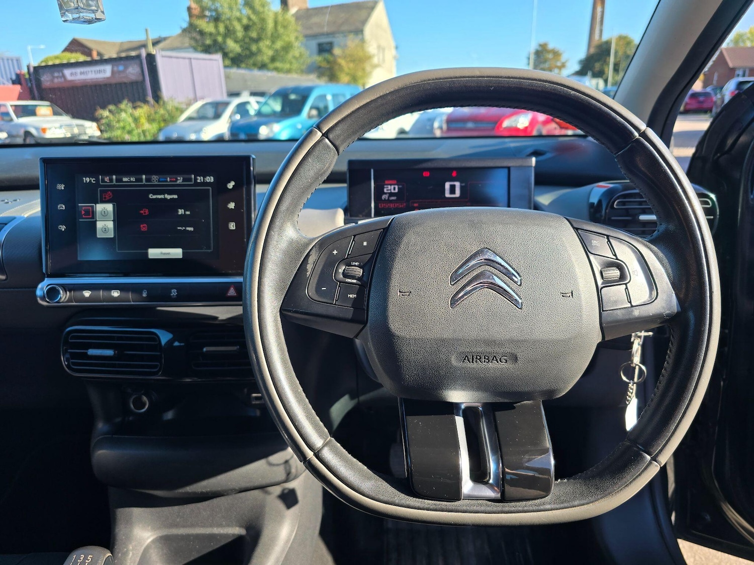 Used Citroen C4 Cactus 2018 for sale - 76997549: Photo 9