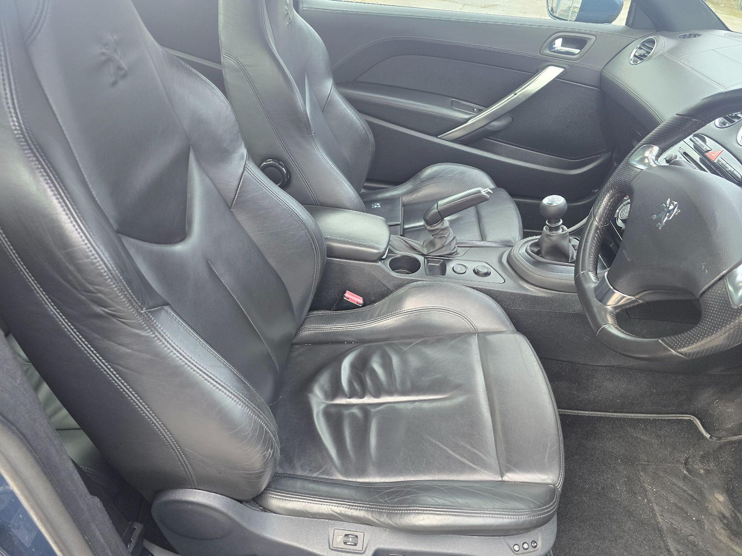 Used Peugeot RCZ 2011 for sale - 77396052: Photo 12
