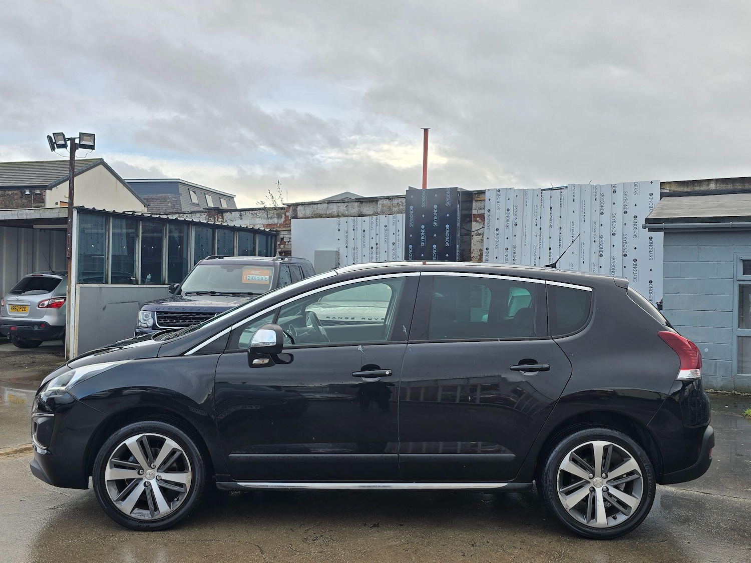 Used Peugeot 3008 2017 for sale - 77396400: Photo 4