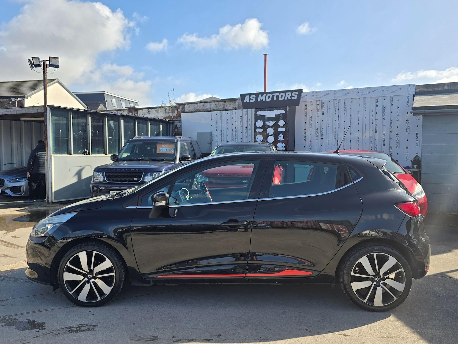 Used Renault Clio 2015 for sale - 77839539: Photo 4